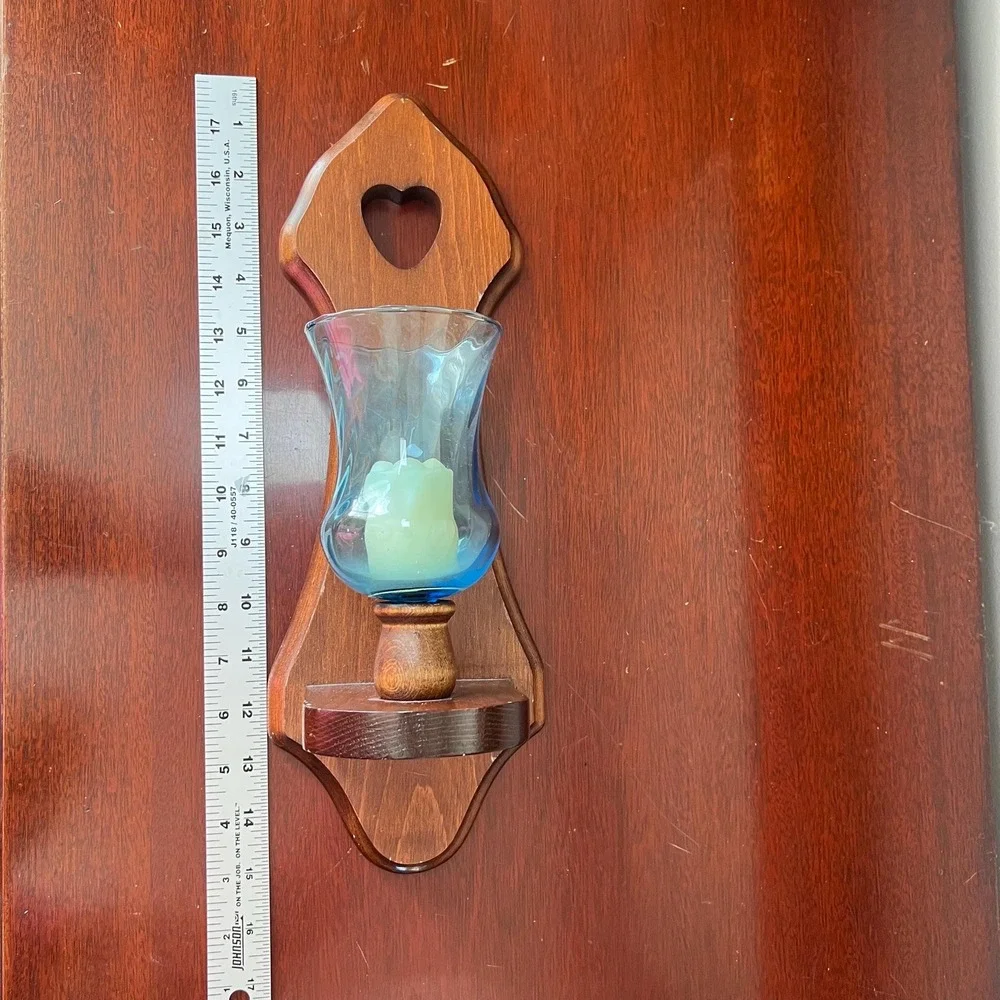 Vtg Wooden heart Wall Sconce Blue Glass Hurricane Shade Farmhouse Candle Holder